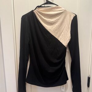 Commense Black and Cream Long Sleeve Top